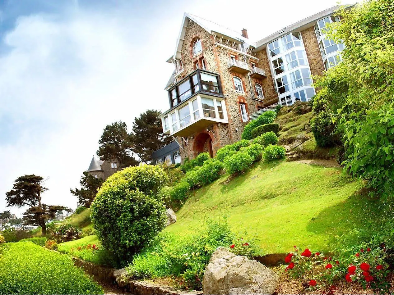 Hotel Le Manoir Du Sphinx à Perros-Guirec France